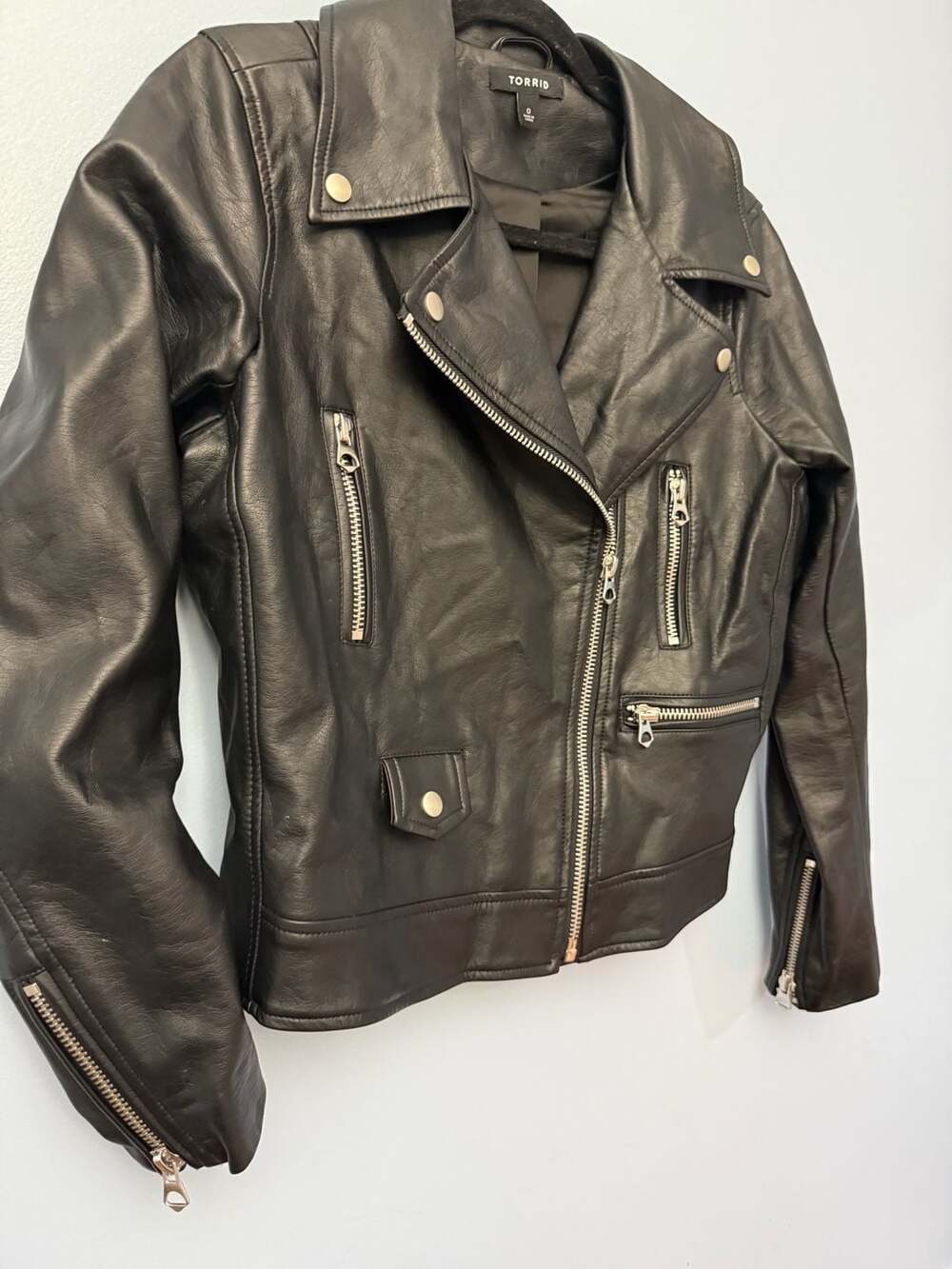 Jackets & Coats - Picture 4 of 10